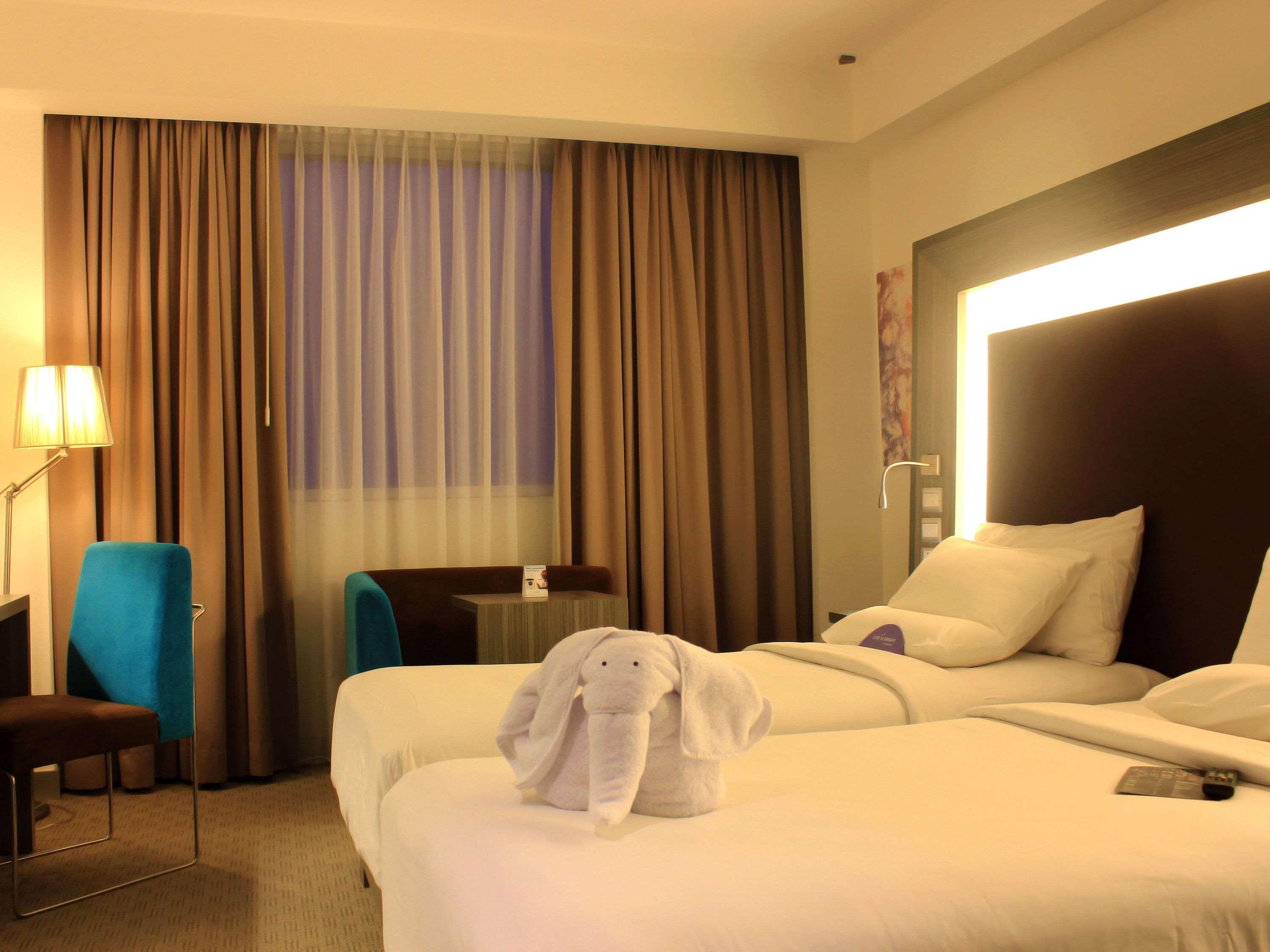 Novotel Bangka Hotel & Convention Center Pangkal Pinang Exterior photo