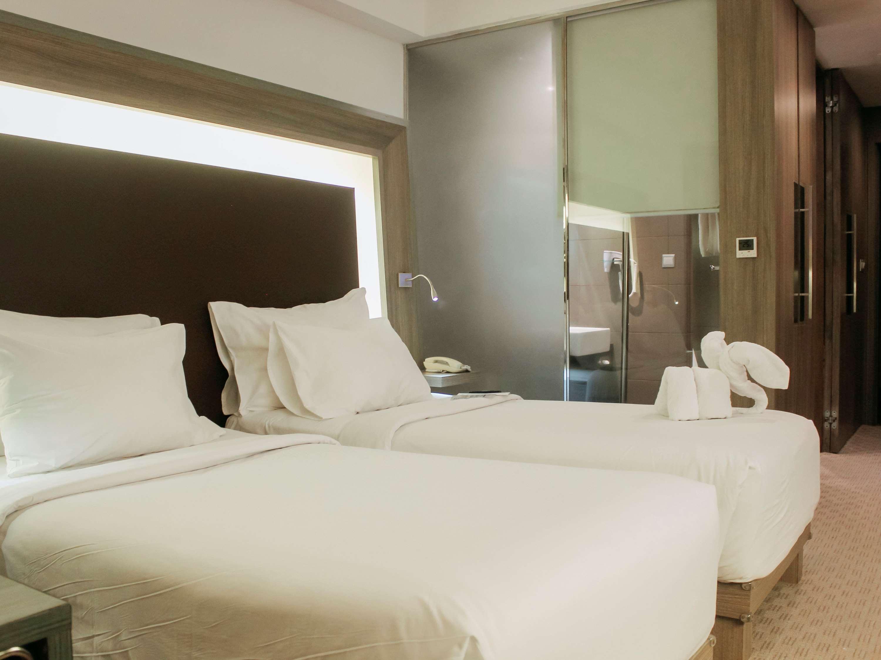 Novotel Bangka Hotel & Convention Center Pangkal Pinang Exterior photo