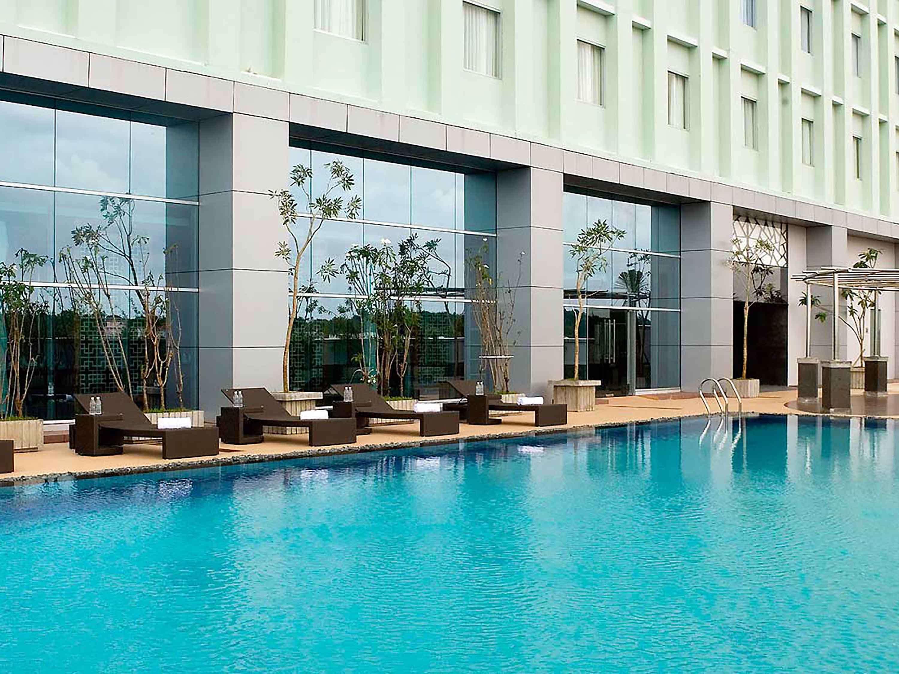 Novotel Bangka Hotel & Convention Center Pangkal Pinang Exterior photo