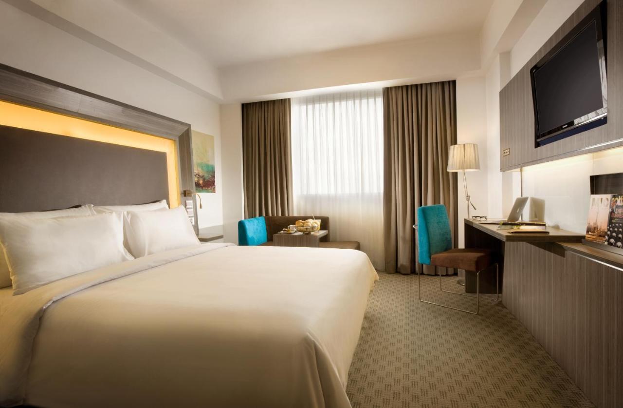 Novotel Bangka Hotel & Convention Center Pangkal Pinang Exterior photo
