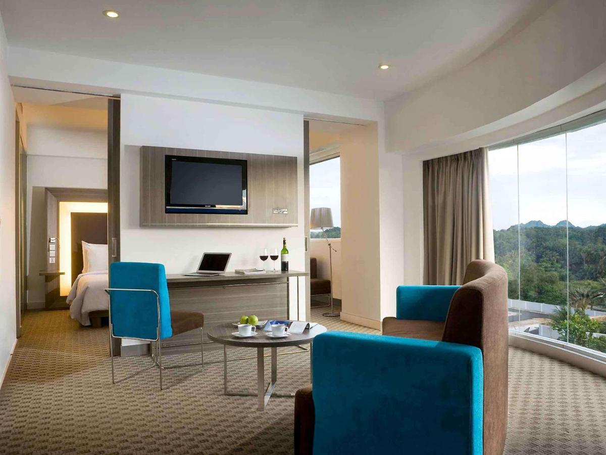 Novotel Bangka Hotel & Convention Center Pangkal Pinang Exterior photo